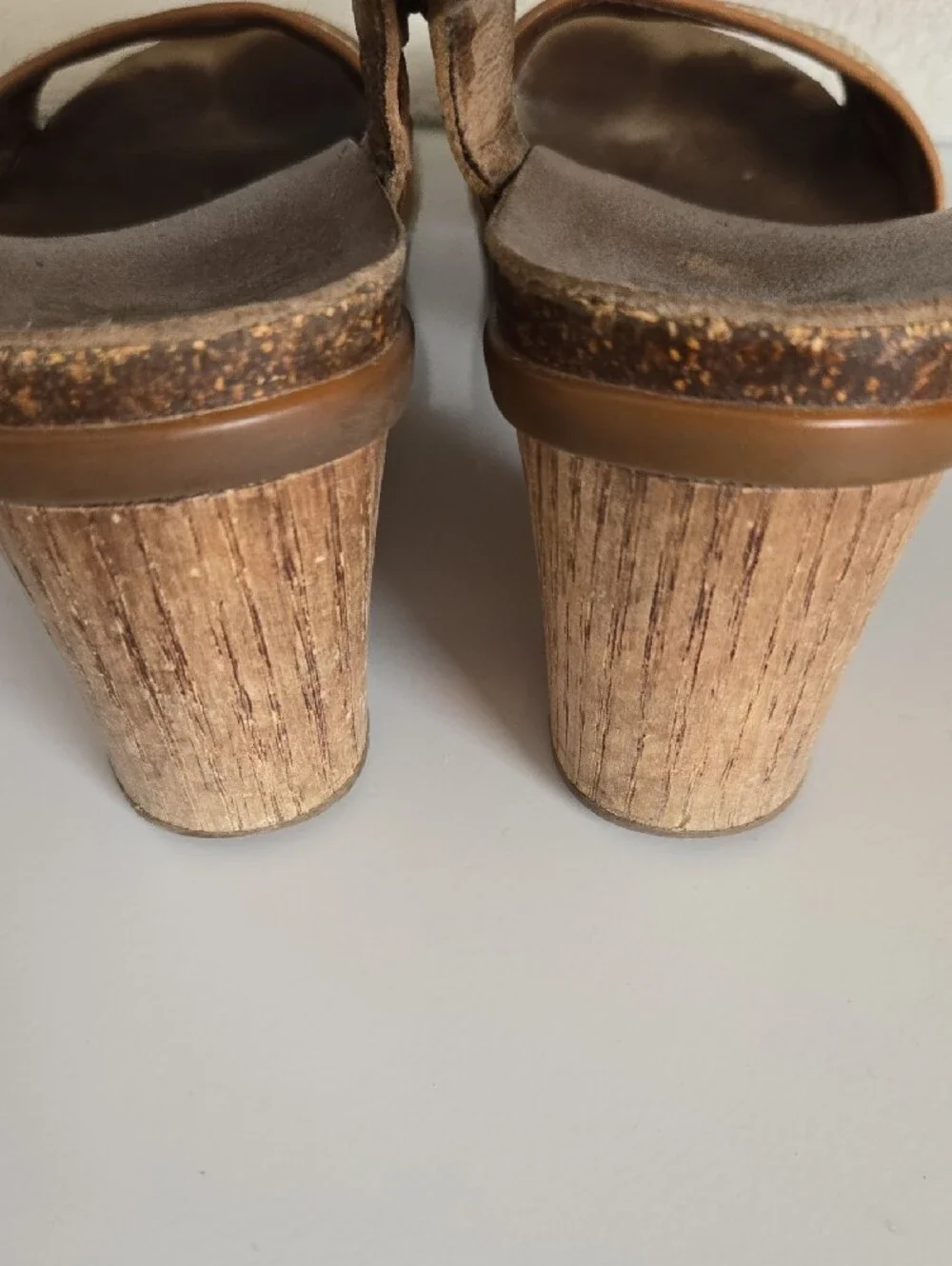 Dansko Womens Woven Block Heel Sandal Sz 37 (US 6.5 -7)